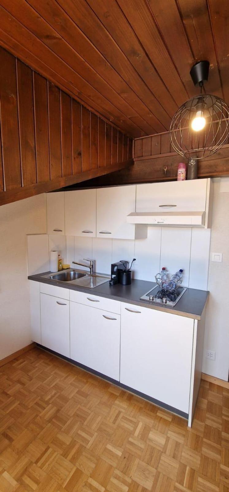 Urban Apartment *